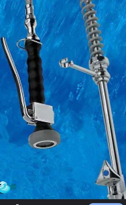 Душова трубка для миття посуду+ змішувач
Нейтральне о