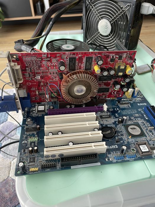 Karta graficzna AGP x8 MSI GeForce Nvidia FX5600 256mb retro