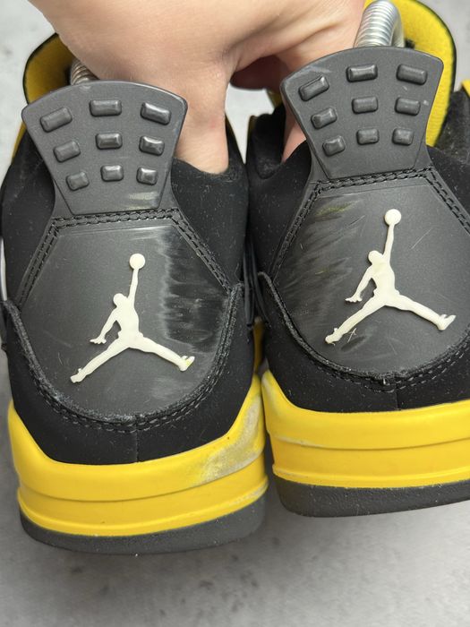 Nike Sneakersy Air Jordan Retro 4 Thunder Czarny