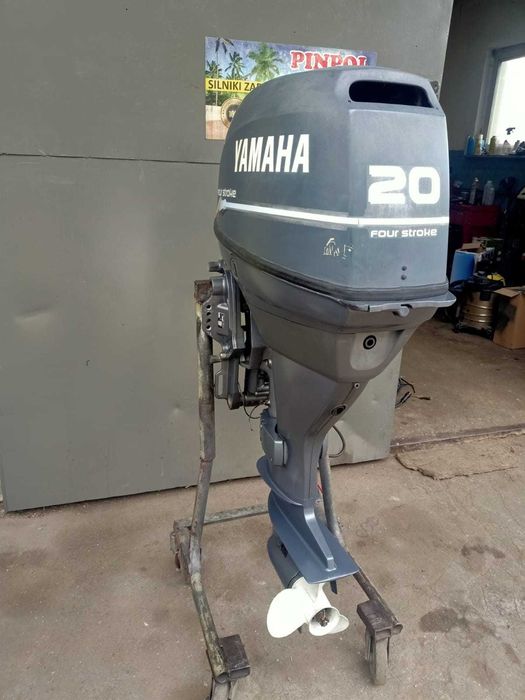 Silnik zaburtowy YAMAHA 20 KM stopa L Pover Trim