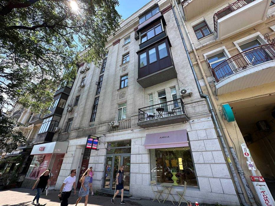 Продаж 4 кімнатної квартири вул. Велика Васильківська Метро Площа Українських Героїв