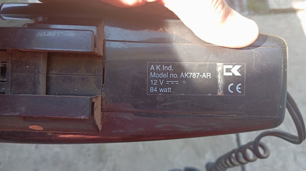 Пилосос авто . .