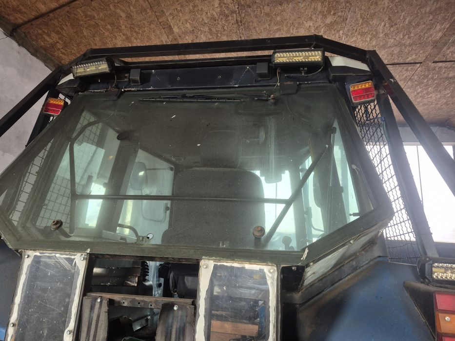 Zabudowa ciagnika ford 7740