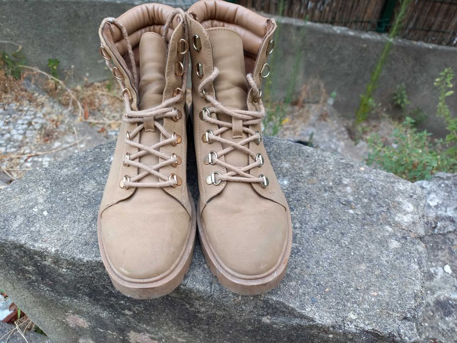 Botas de Senhora nº 39 como novas
