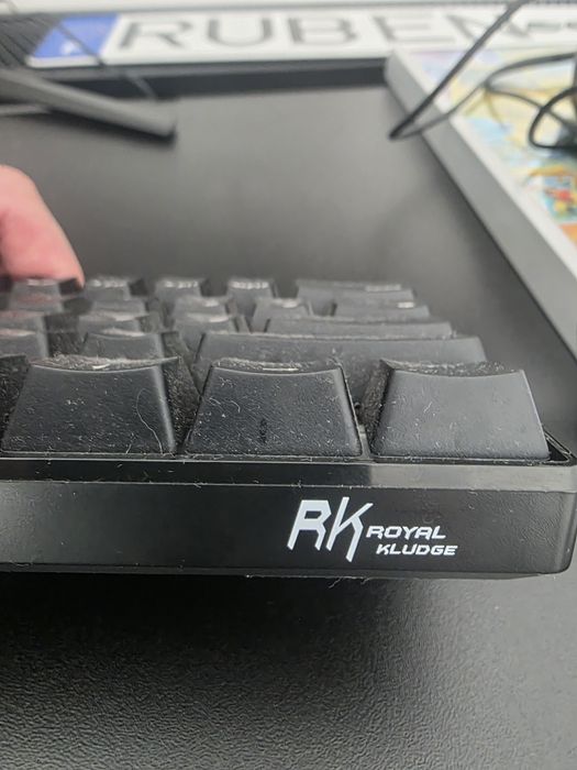 Teclado mecânico RGB