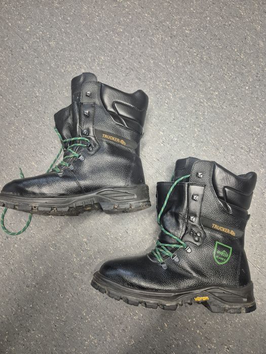 Buty pilarza antyprzecieciowe