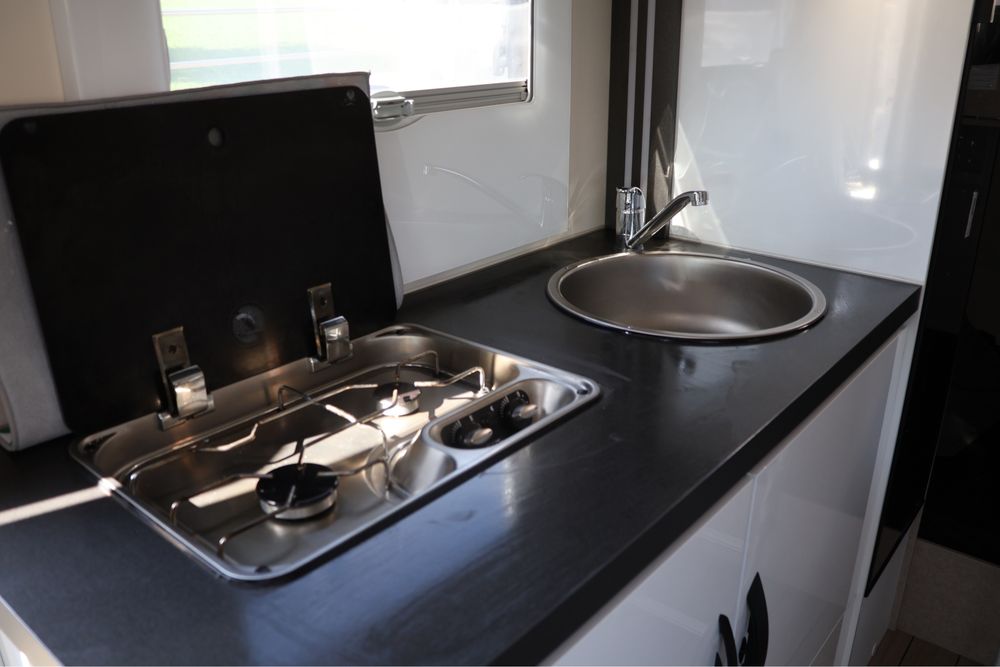 Aluguer de Autocaravana o ano inteiro 6 lugares