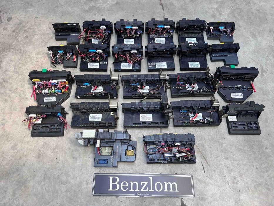 Блок предохранителів SAM Mercedes W204 203 202 208 210 211 реле сам