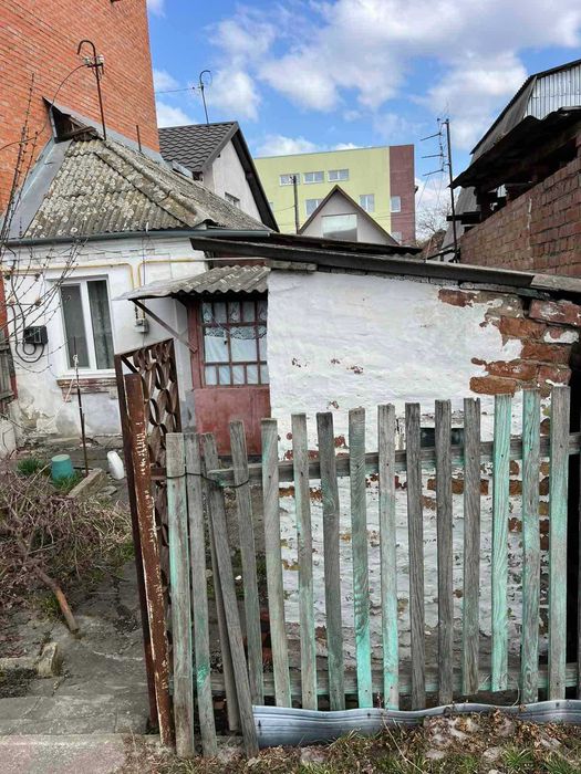(3) Продам частину будинку р-н Олієжиркомбінату 0756