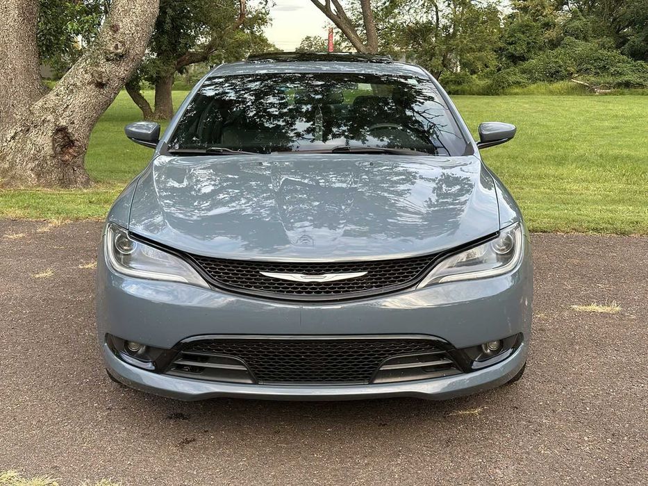 Chrysler 200 S      2015