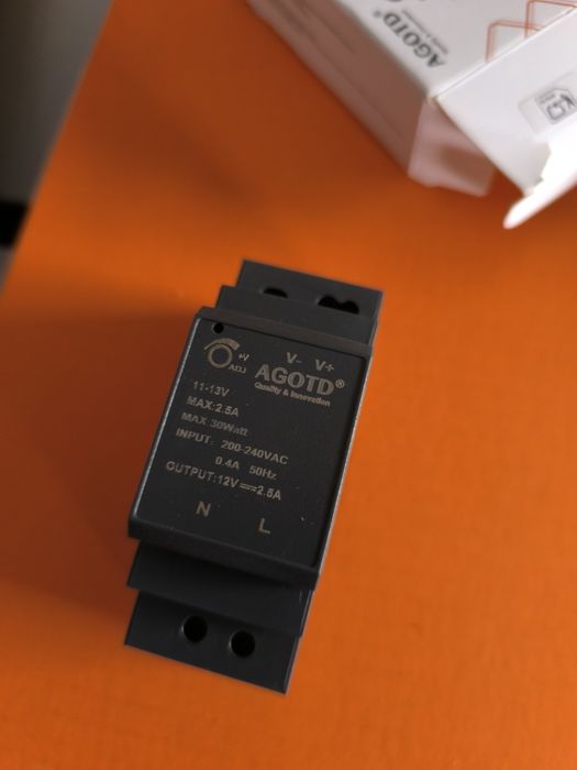 Power Supply446863827628861444