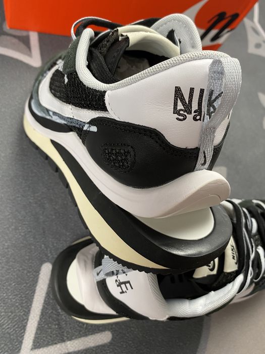 Nike Sacai Vaporwaffle Black White