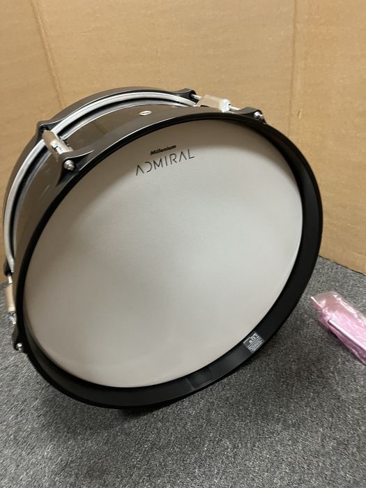 Roland KD-180L 18x7 Kick Centrala akustyczna