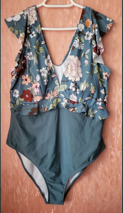 Купальник сдельный женский  50-52- 54 р Jasmine воланы на рукавах
Пог