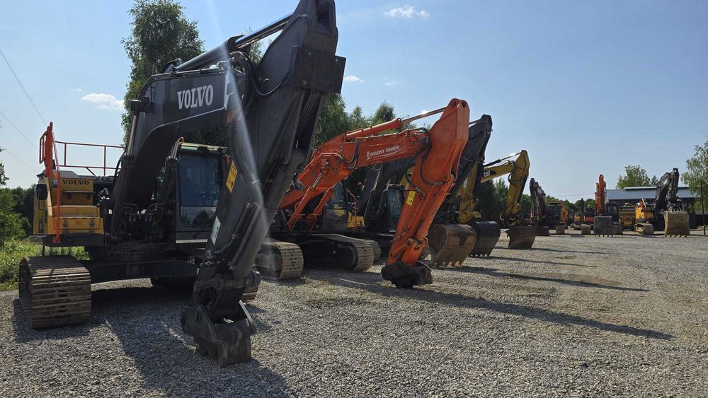 Wynajem maszyn budowlanych ( koparki, ładowarki , spycharki  wozidła )