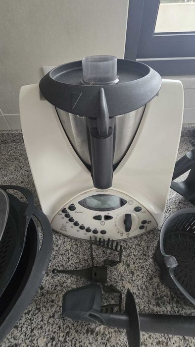 Bimby TM31 + Acessórios + copo extra