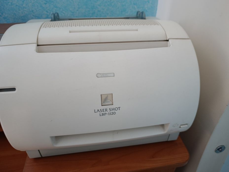 Компьютер стационарный, монитор,колонки,клавиатура