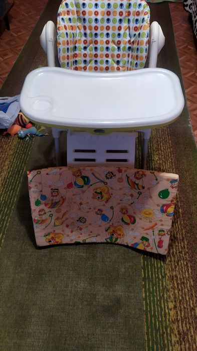 Стільчик Chicco 2 в 1. Для годування діток