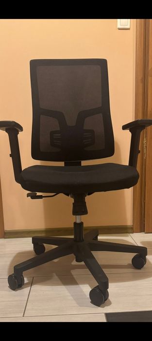 Krzesło obrotowe biurowe