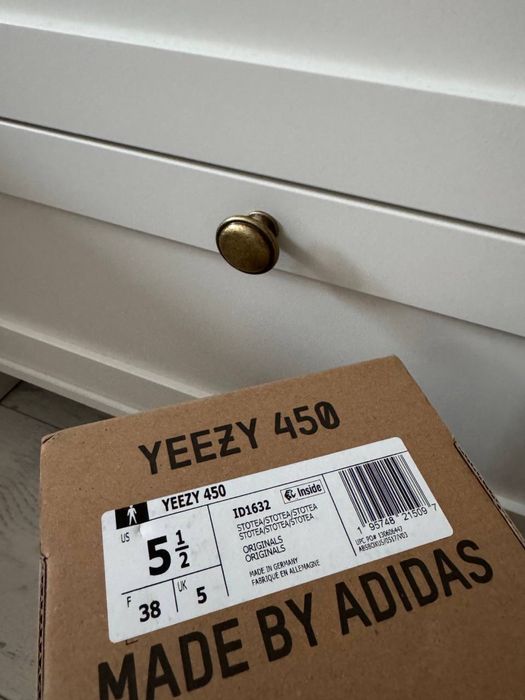 Кроссовки Yezzy оригинал