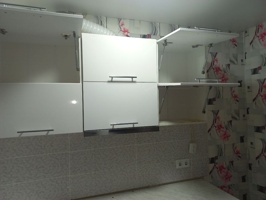 Продам кухню в гарному стані