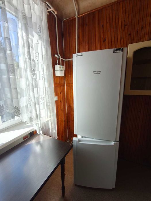 Продам 2-х комнатную на правом