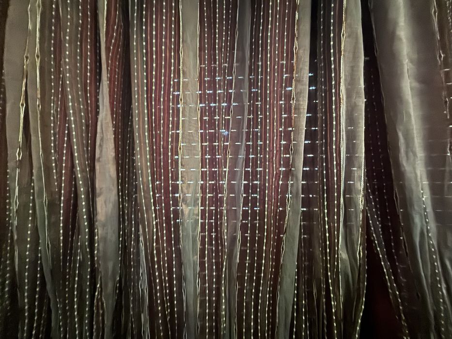 3 cortinas bordô