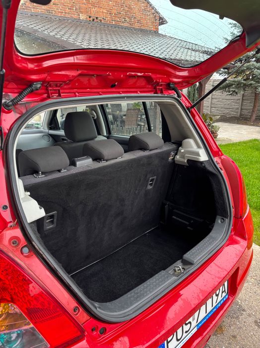 Samochód Suzuki Swift osobowy