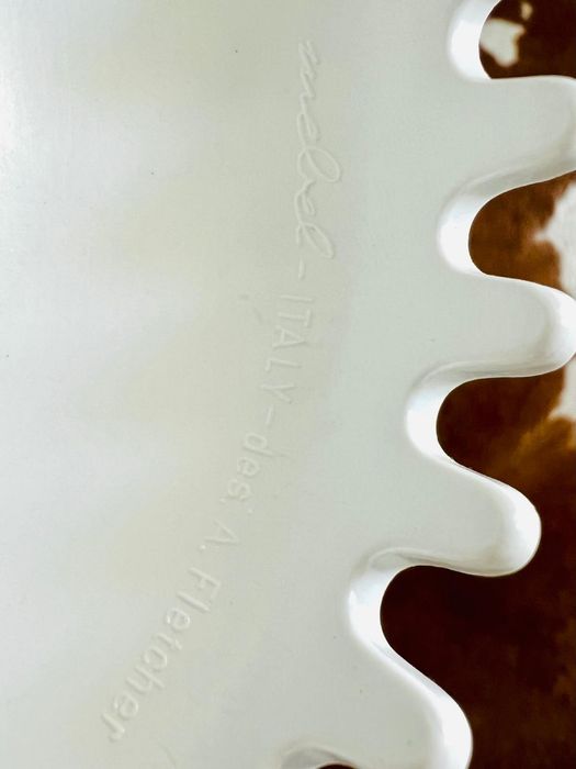 Cinzeiro branco design Fletcher