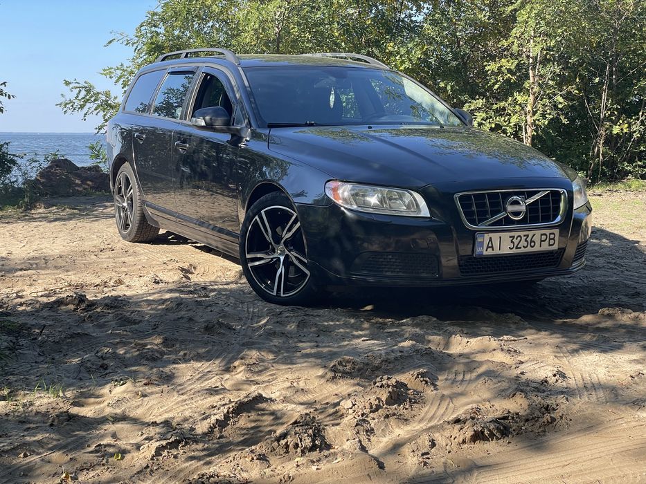 Продаю власне авто Volvo V70