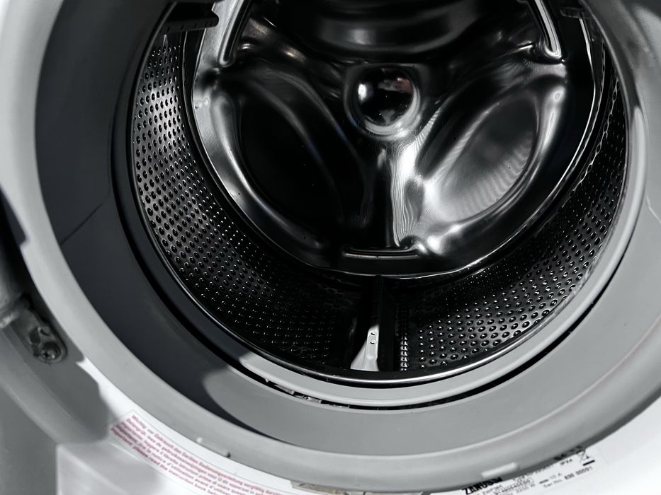 Большая 6 кг стиральная машина ZANUSSI Италия. Доставка бесплатно