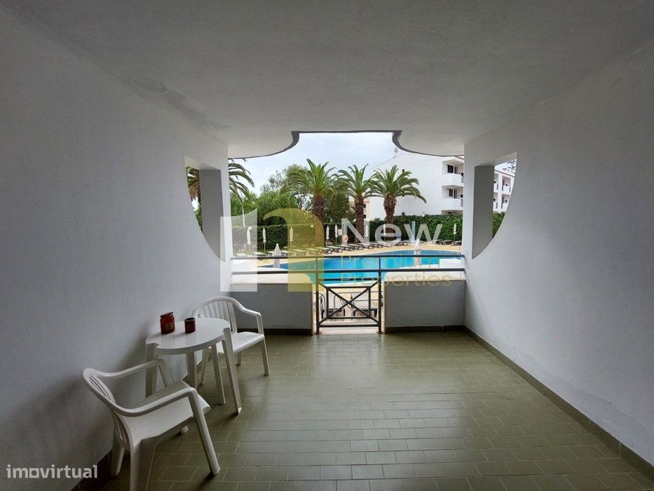 Apartamento T0 nas Areias de São João - Albufeira.