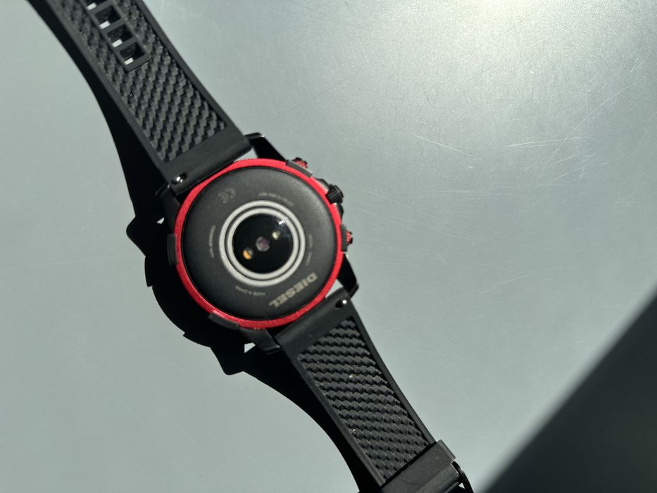 Smartwatch Diesel Full Guard 2.5 DZT2010 – komplet, bardzo dobry stan
