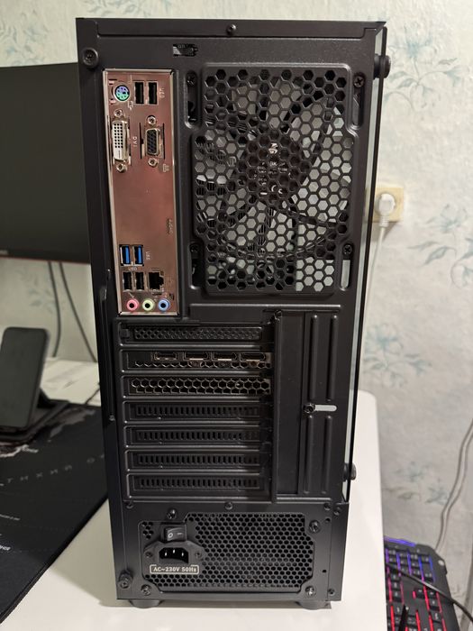 Игровой ПК i7 9700k, RTX 3070, 24gb, 1TB SSD