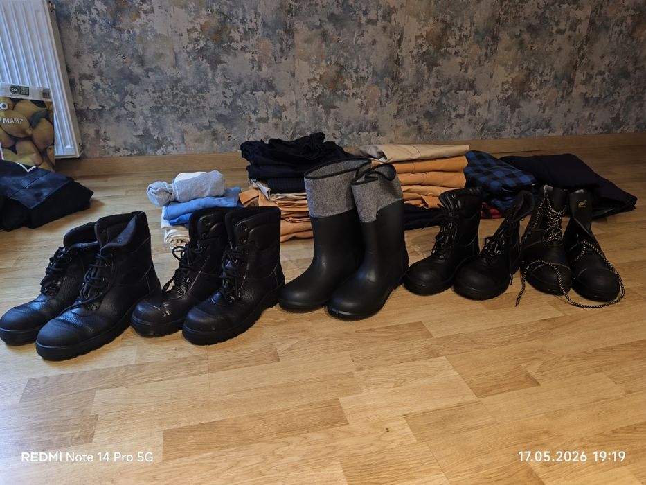SprzedamOdzież robocza oraz buty
