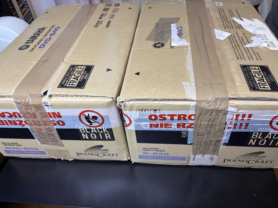 Yamaha PianoCraft R-840 + DVD-840 Czarny