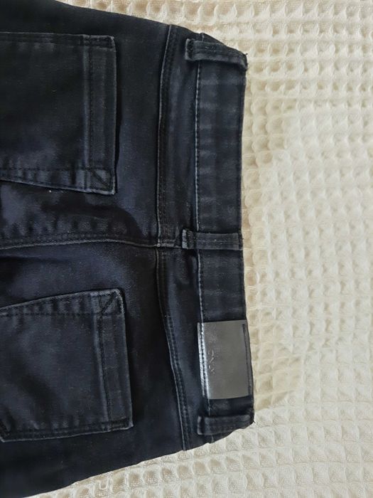 Spodnie czarne jeans dla dzieci 128