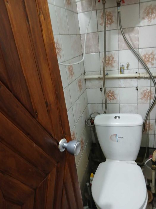 Продам 2 комнатную  квартиру  на Коммунаре возле метро