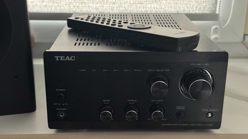 Підсилювач потужності Teac A-H380 Black