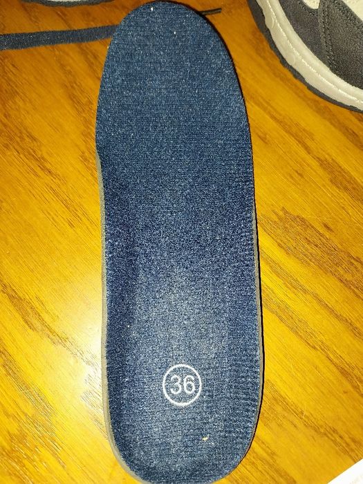 Sprzedam buty sportowe dziewczęce/damskie