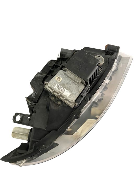 Lampy BMW E87 E88 E81 E82 xenon dynamic skretny ZREGENEROWANE