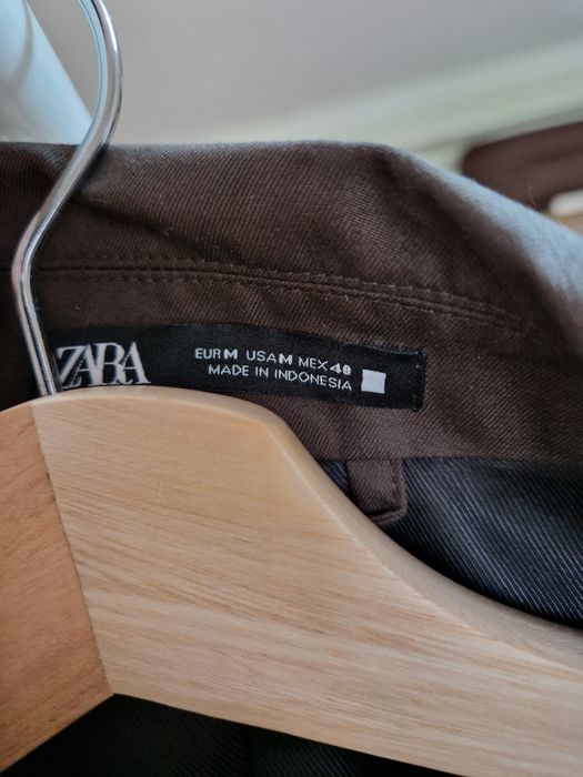 Gabardine verde Zara