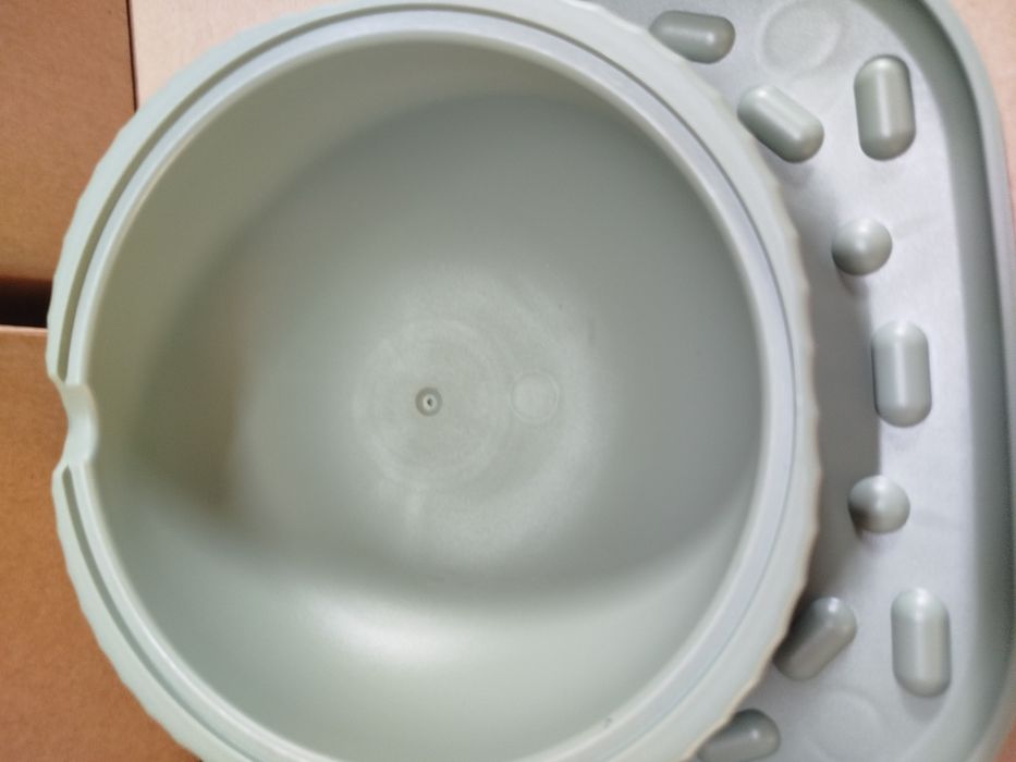 Stylowa miska dla psa lub kota – ceramiczna na podwyższeniu!