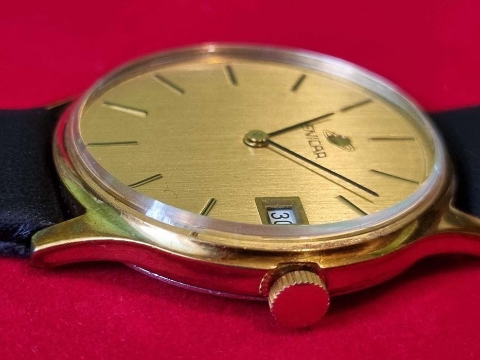 Enicar szwajcarski garniturowiec .Ładnie zachowany.