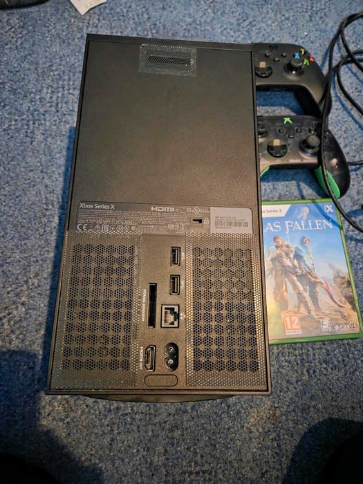 Konsola XBOX Series X 1TB 2 kontrolery + gra