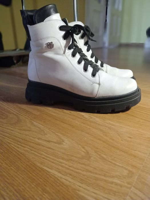 Теплі зимові ботинки