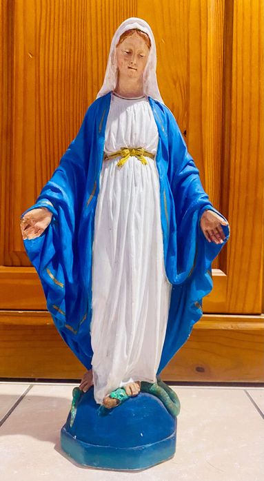 Renowacja figur sakralnych, figurek porcelanowych.