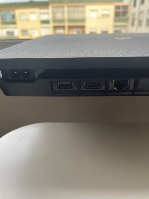 PlayStation 4 slim
