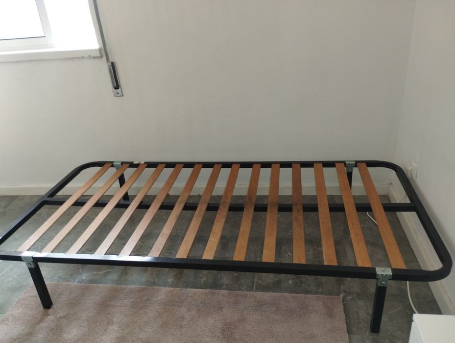 Estrado cama solteiro