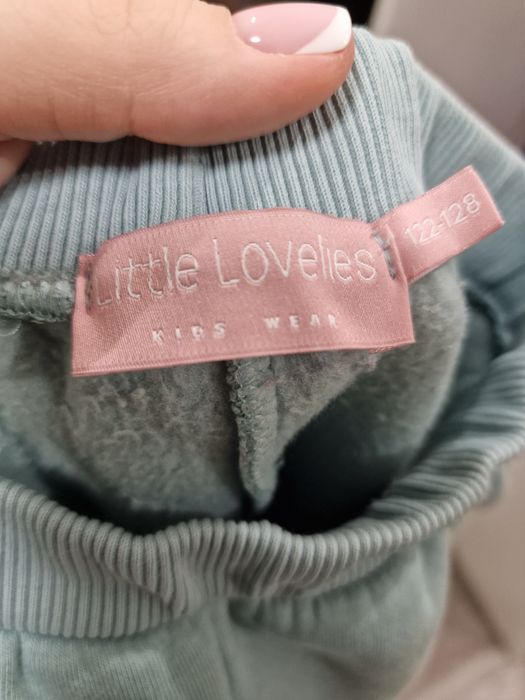 Теплый костюм на девочку